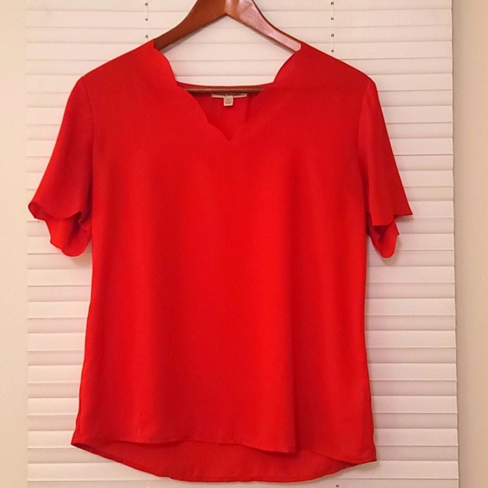 SM - Nine Britton Cropped Sleeve T-Shirt - Red